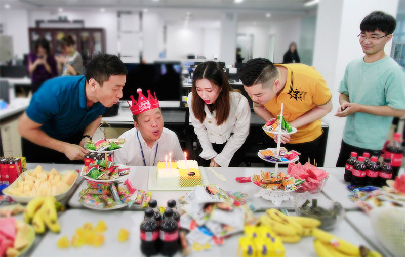 賽為8月員工生日會，奮斗不止，創(chuàng)新不止！