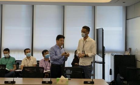 張文海老師和參訓人員進行現(xiàn)場互動