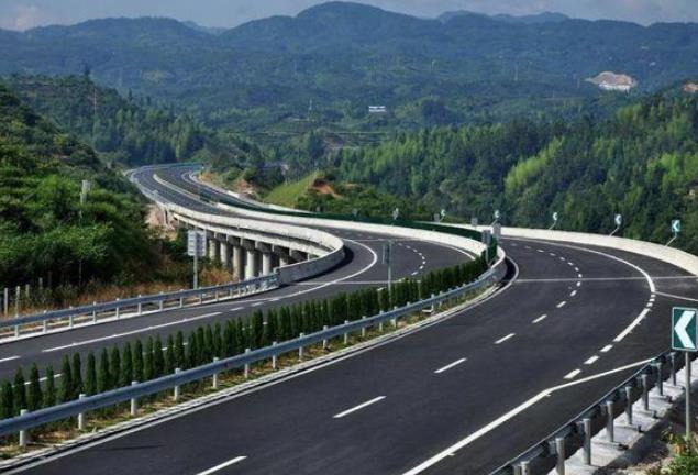 高速公路安全管理體系如何建立？